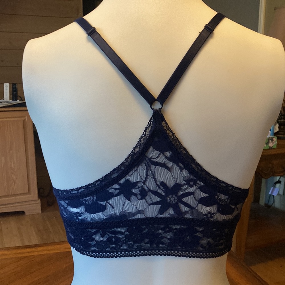 Bralette - Picture 2 of 3
